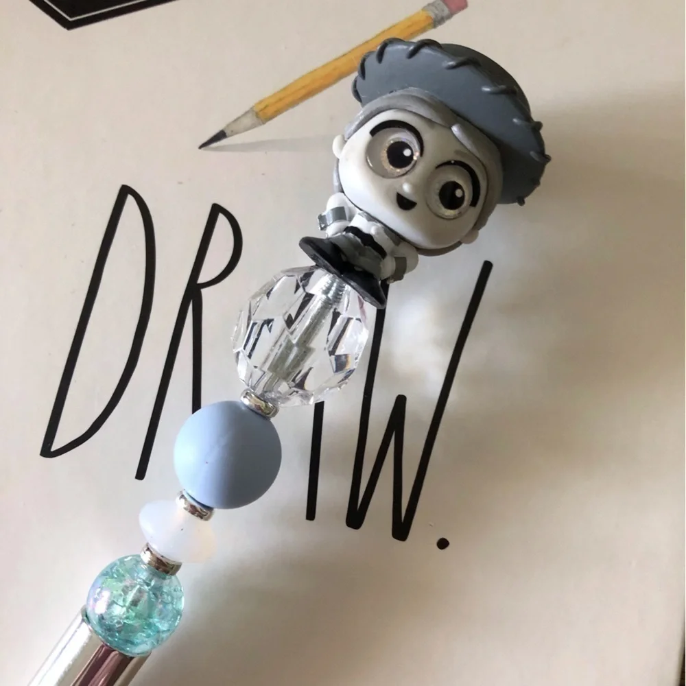 Disney doorables: Toy Story: Woody’s Round Up: Jessie handmade beaded pen